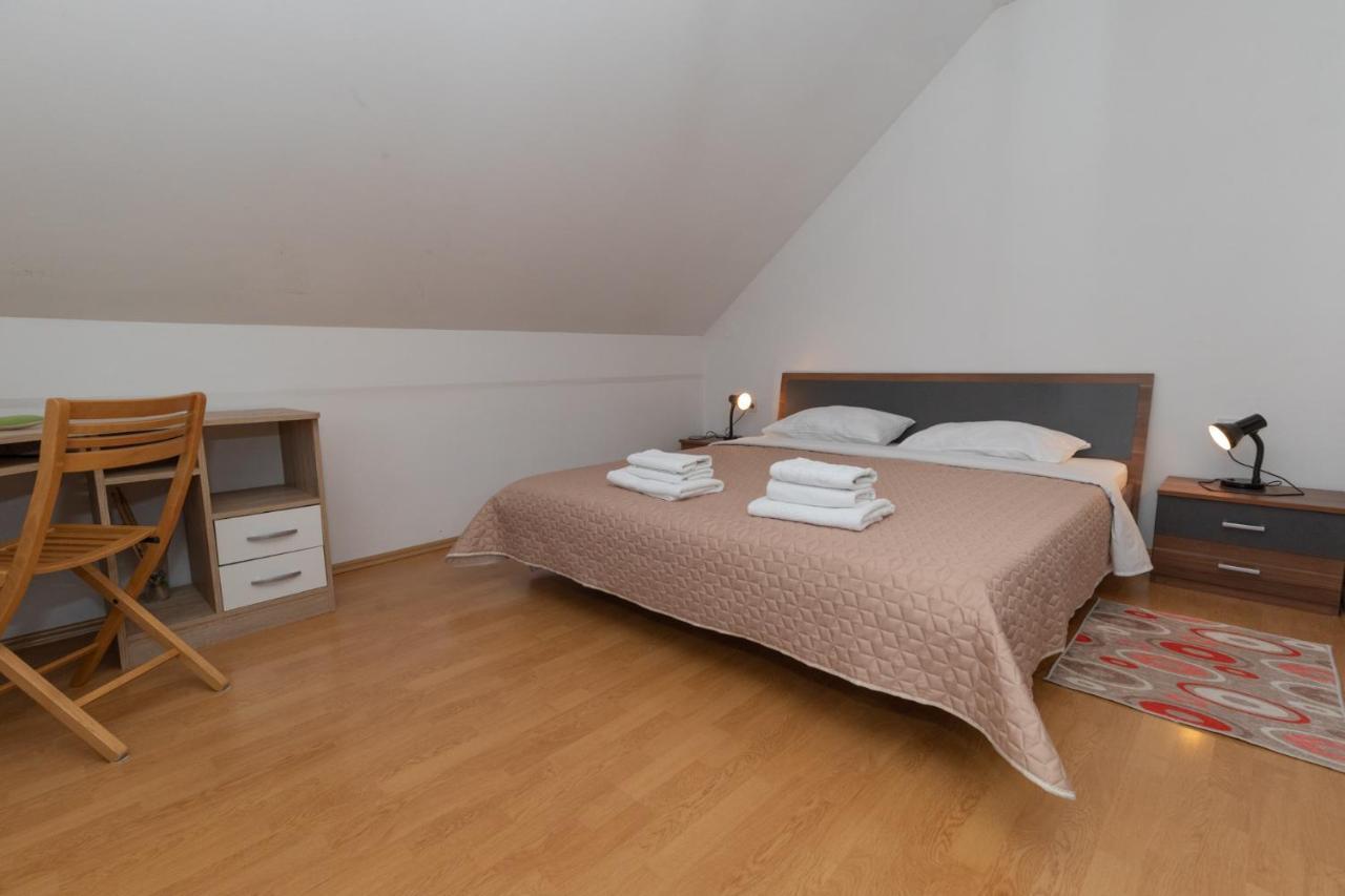 Apartman Skender 3* Ravna Gora Apartment Ngoại thất bức ảnh