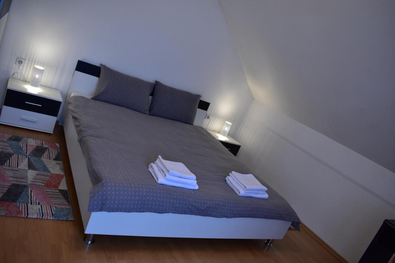 Apartman Skender 3* Ravna Gora Apartment Ngoại thất bức ảnh