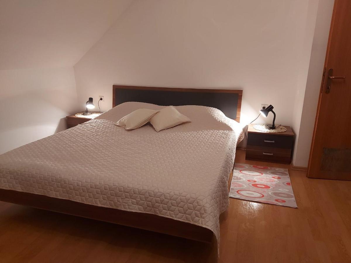 Apartman Skender 3* Ravna Gora Apartment Ngoại thất bức ảnh